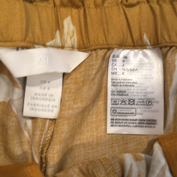 H&M Gold Palm Leaf Print Wide-Leg Pants - Size 4 - Picture 7 of 12